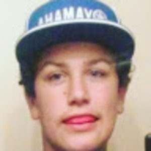 Meet your Posher, Hollin